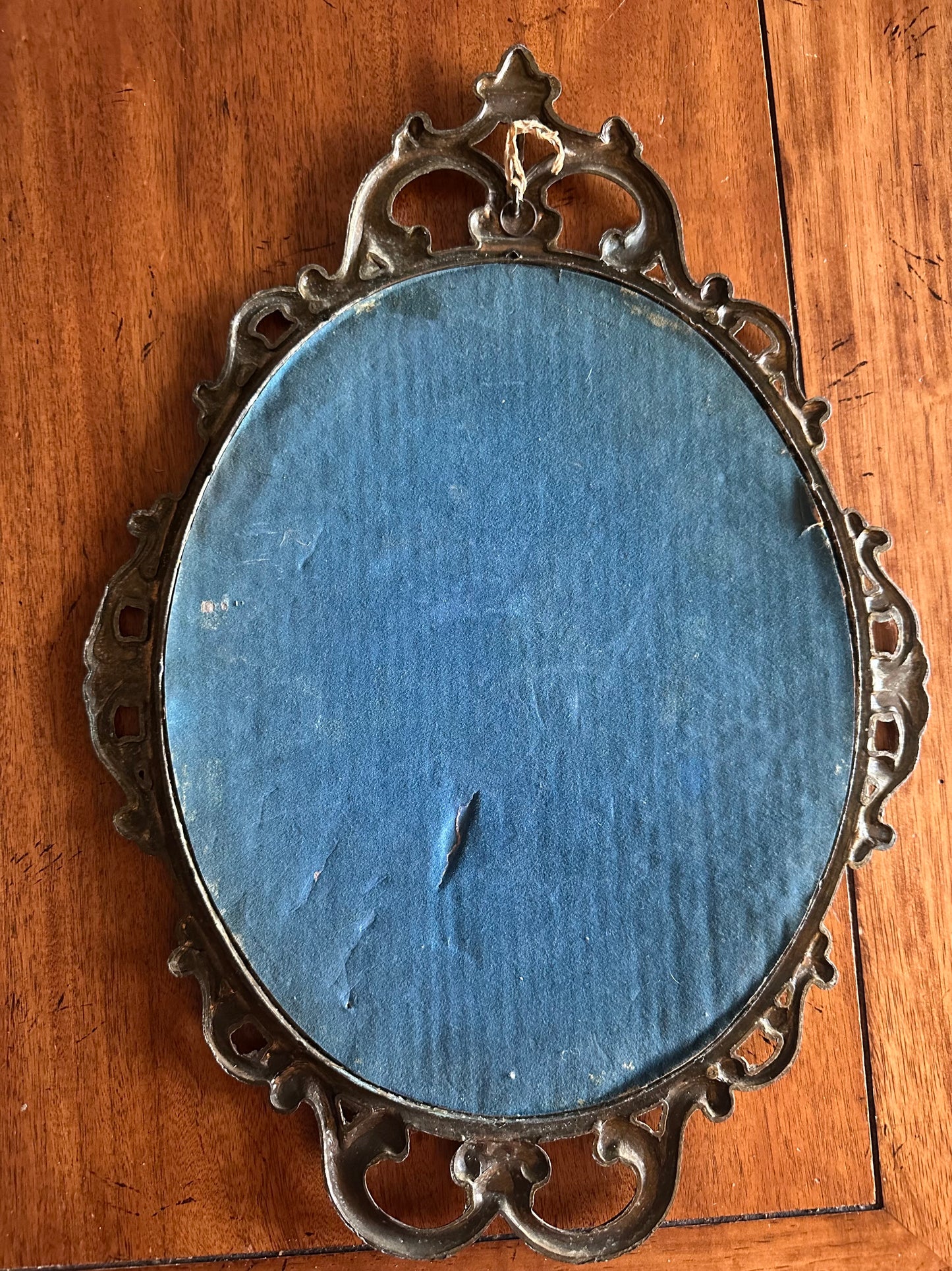 Share Antique Thomas Gainsborough The Blue Boy oval framed with curved glass